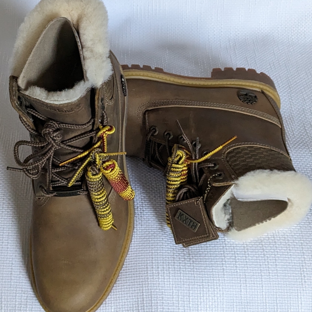 Brown Leather Boots with Fur Lining